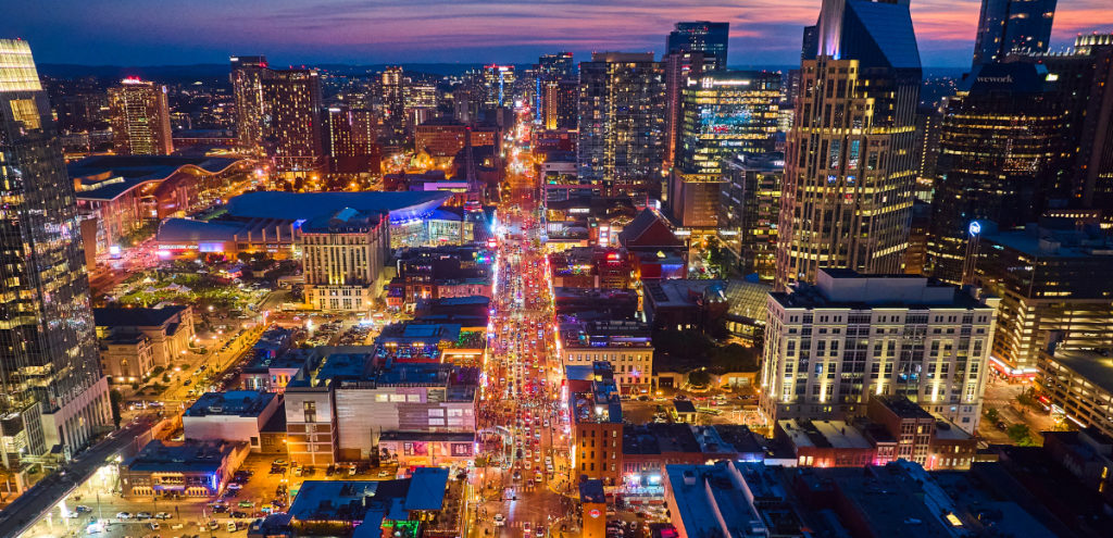 website image nashville traffic night - Think Tennessee